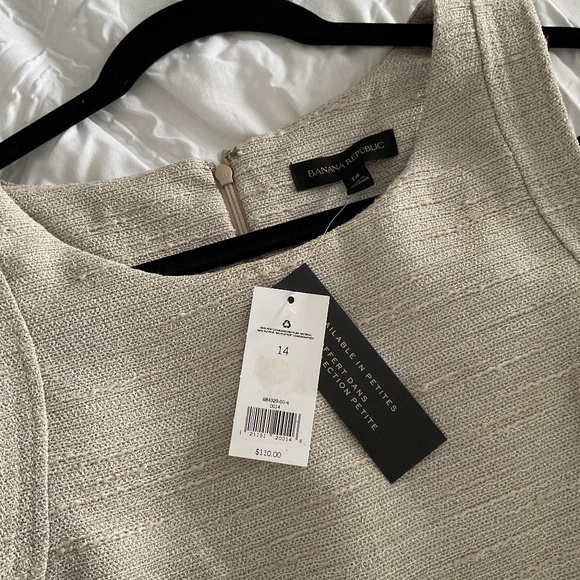 Banana Republic Sleeveless Peplum Top - Picture 3 of 5